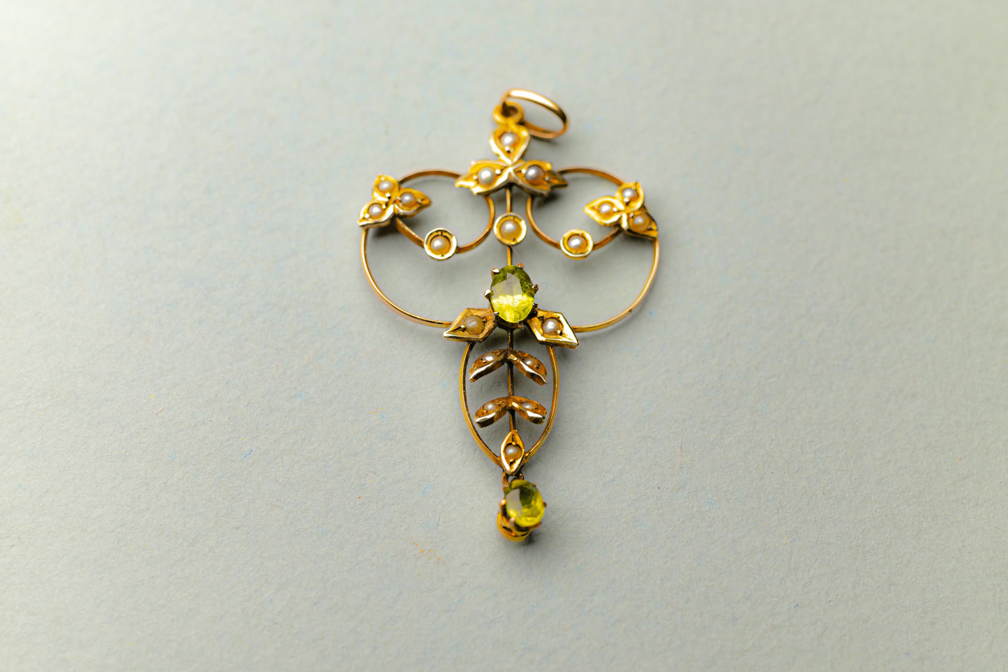 9ct Gold Peridot Pendant