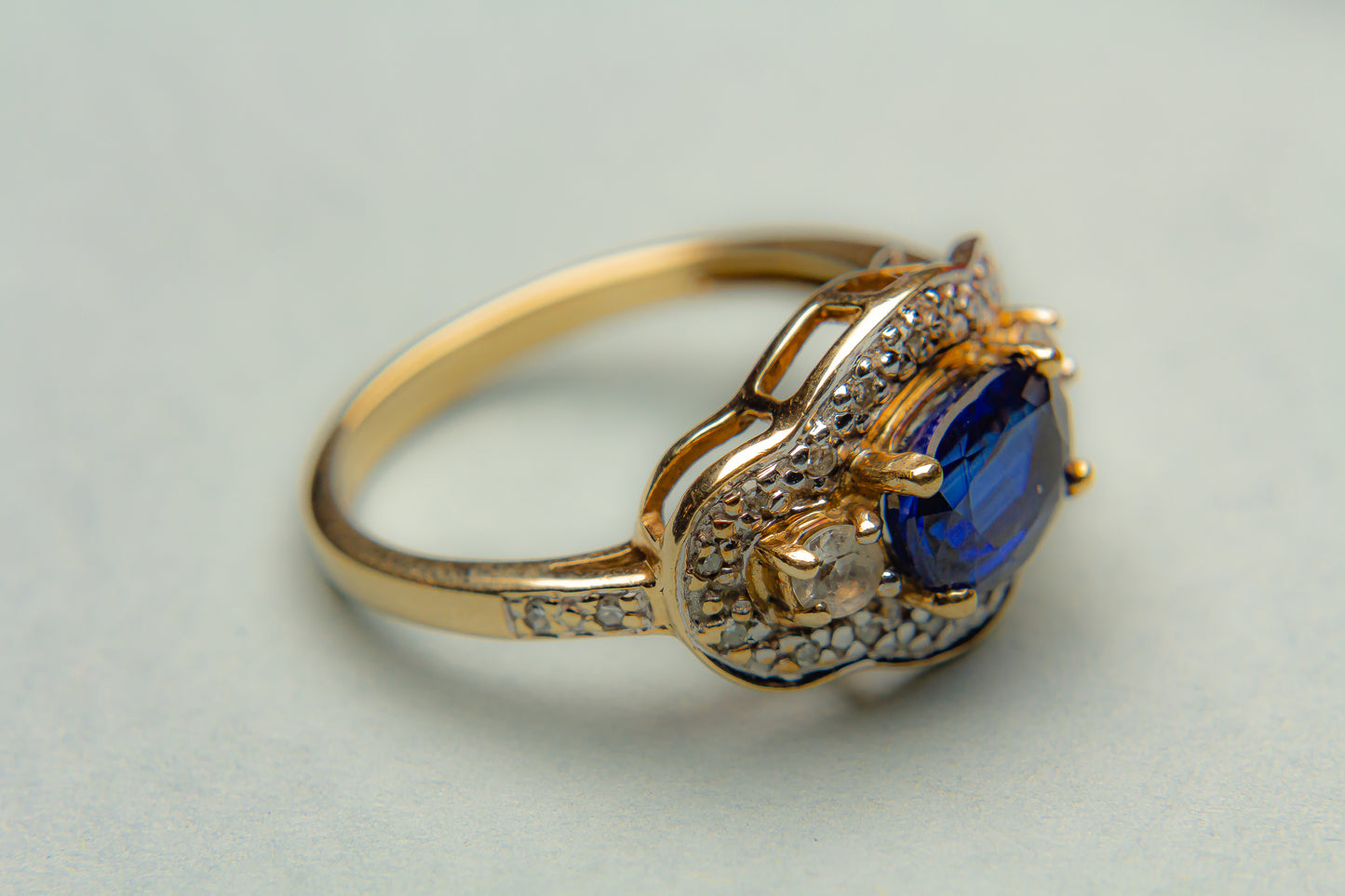 Sapphire ring